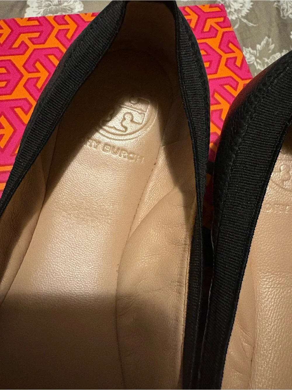 ✨🖤 Tory Burch Black Leather Ballet Flats with Gold Logo Medallion